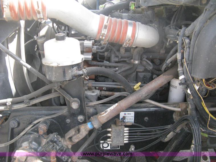 image for item H6334 2008 Peterbilt 340 dump truck