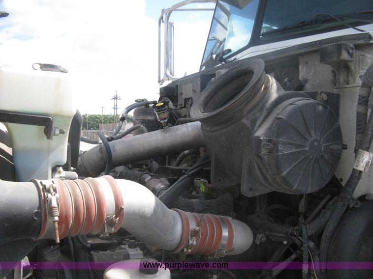 image for item H6334 2008 Peterbilt 340 dump truck