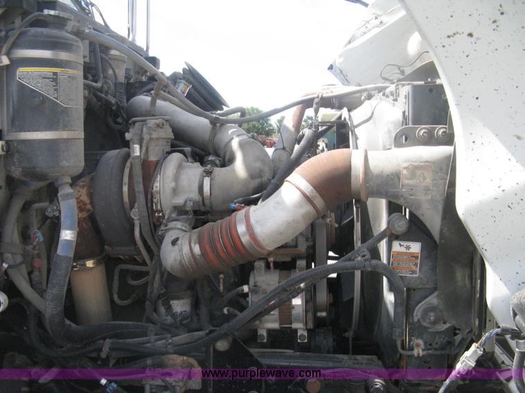 image for item H6334 2008 Peterbilt 340 dump truck