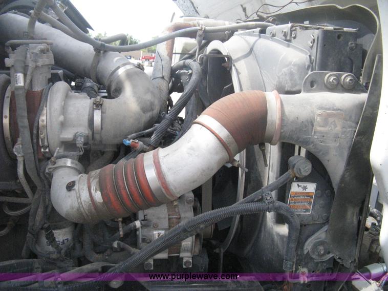 image for item H6334 2008 Peterbilt 340 dump truck