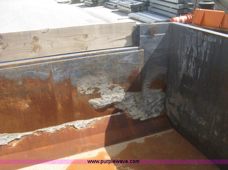 image for item H6334 2008 Peterbilt 340 dump truck