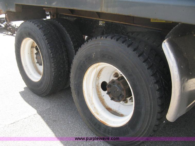 image for item H6334 2008 Peterbilt 340 dump truck