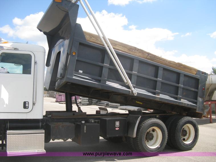 image for item H6334 2008 Peterbilt 340 dump truck