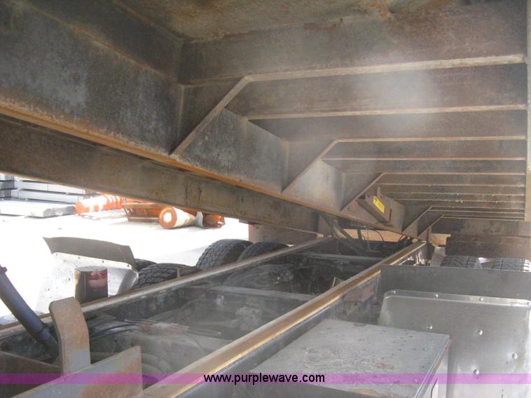 image for item H6334 2008 Peterbilt 340 dump truck