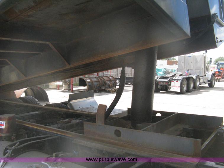 image for item H6334 2008 Peterbilt 340 dump truck