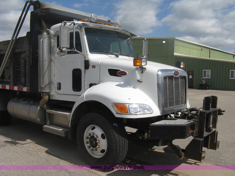 image for item H6335 2008 Peterbilt 340 dump truck