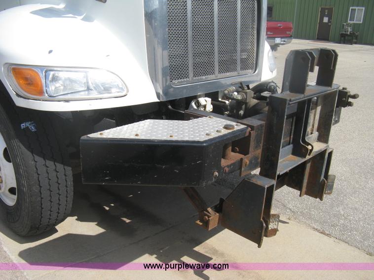 image for item H6335 2008 Peterbilt 340 dump truck