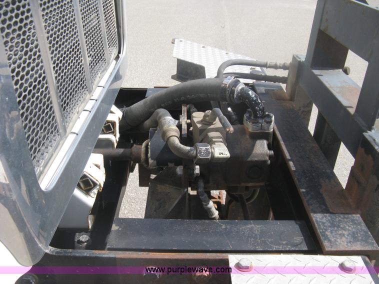 image for item H6335 2008 Peterbilt 340 dump truck