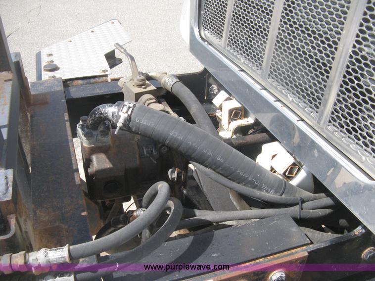 image for item H6335 2008 Peterbilt 340 dump truck