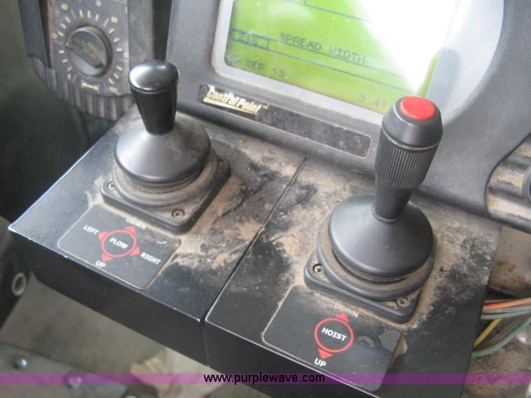 image for item H6335 2008 Peterbilt 340 dump truck