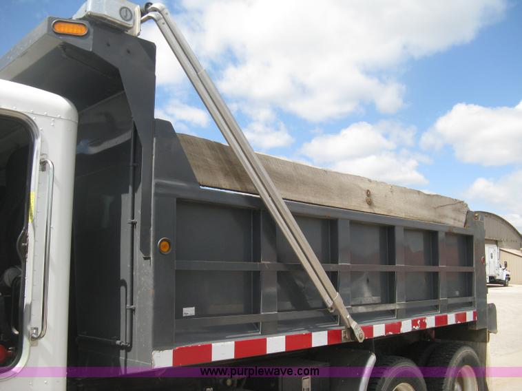 image for item H6335 2008 Peterbilt 340 dump truck