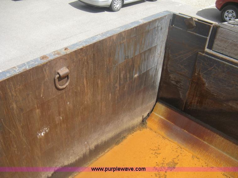 image for item H6335 2008 Peterbilt 340 dump truck