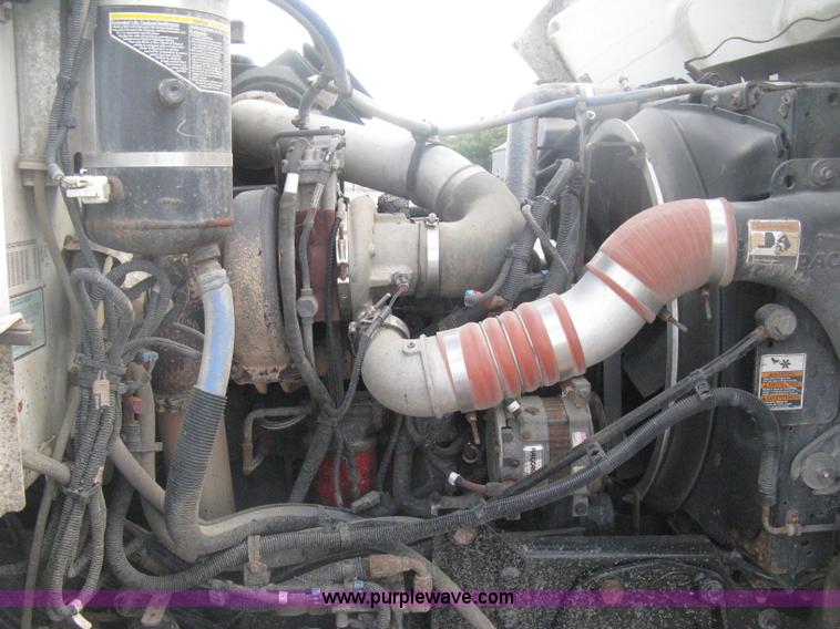 image for item H6335 2008 Peterbilt 340 dump truck