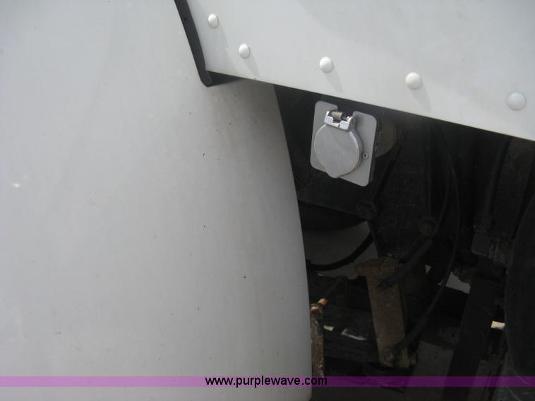 image for item H6335 2008 Peterbilt 340 dump truck