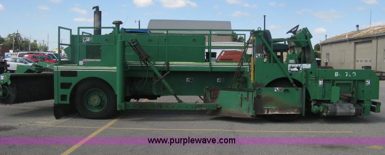 image for item H6336 Barber Greene BG-730 road widener