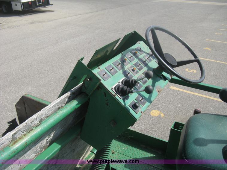 image for item H6336 Barber Greene BG-730 road widener