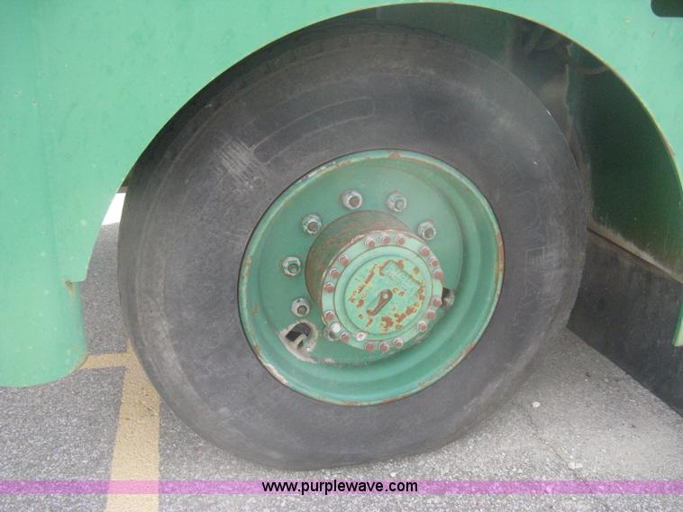 image for item H6336 Barber Greene BG-730 road widener