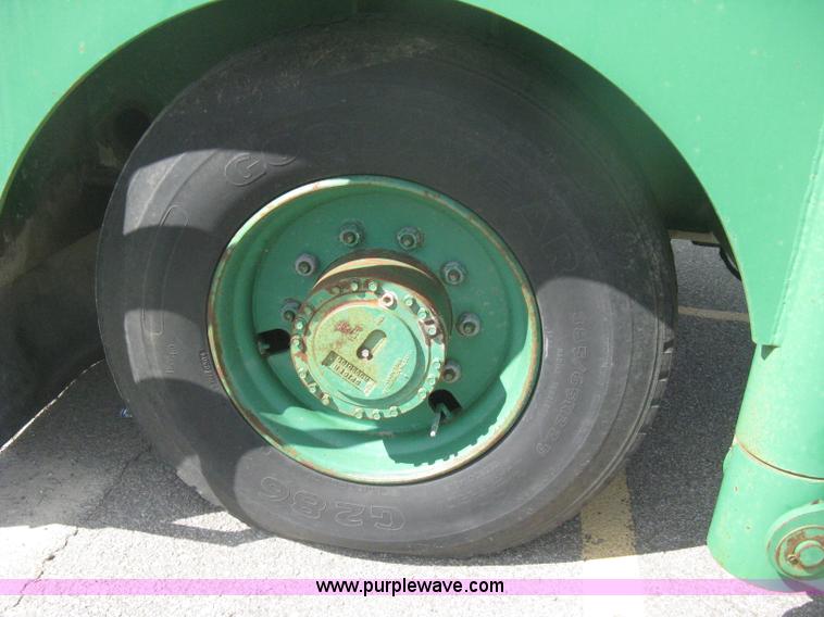 image for item H6336 Barber Greene BG-730 road widener