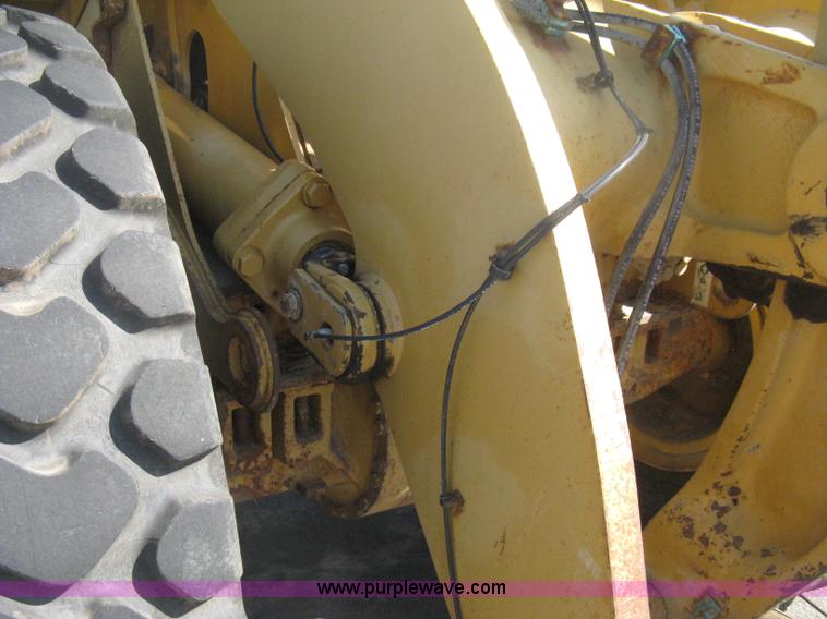 image for item H6339 1999 Caterpillar 950G wheel loader