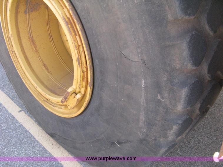 image for item H6339 1999 Caterpillar 950G wheel loader