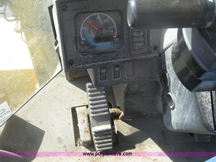 image for item H6340 1999 Caterpillar 950G wheel loader