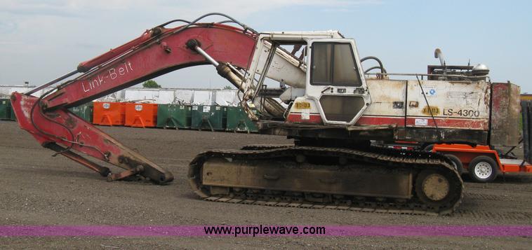 image for item H6470 1987 Link-Belt LS4300C Series II excavator
