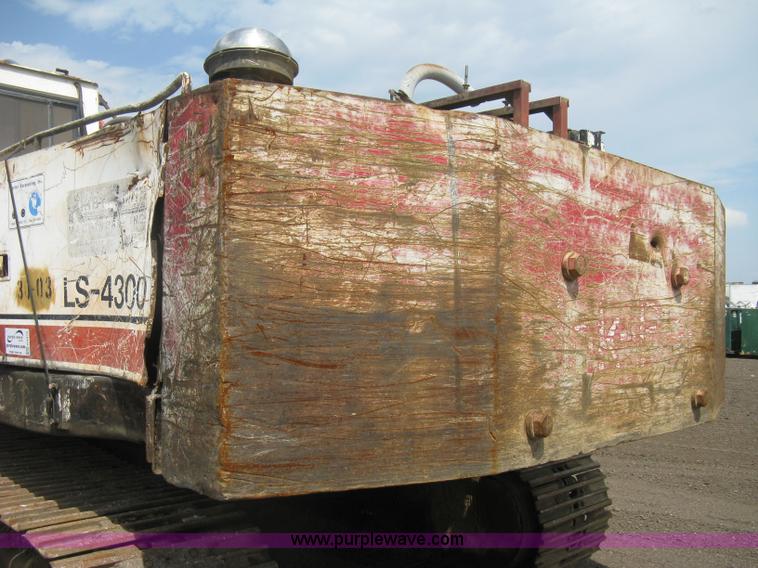 image for item H6470 1987 Link-Belt LS4300C Series II excavator