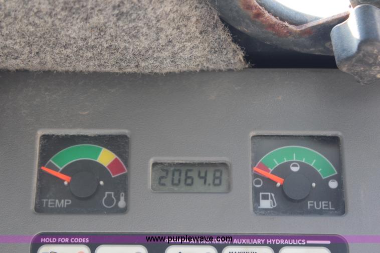 image for item H6755 2007 Bobcat S330 skid steer