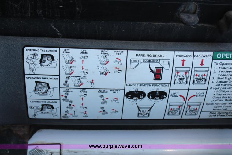 image for item H6755 2007 Bobcat S330 skid steer