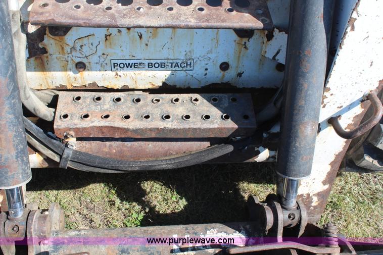 image for item H6755 2007 Bobcat S330 skid steer