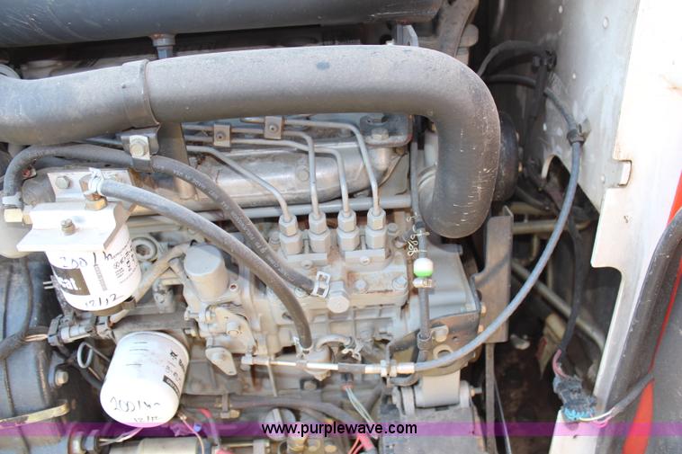 image for item H6755 2007 Bobcat S330 skid steer