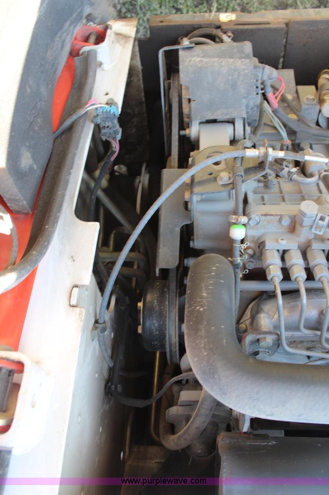 image for item H6755 2007 Bobcat S330 skid steer