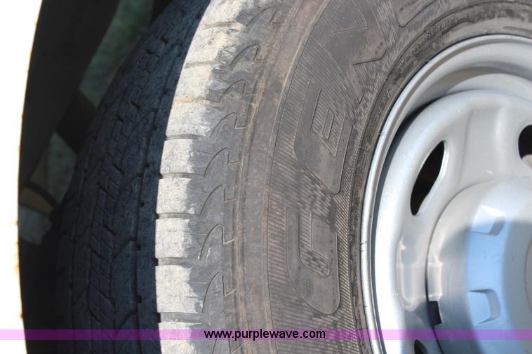 image for item H6756 2005 Ford F250 Super Duty XL service truck