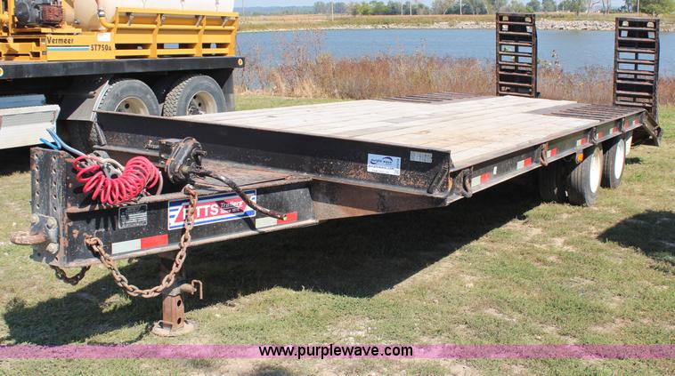 image for item H6758 2006 Pitts trailer