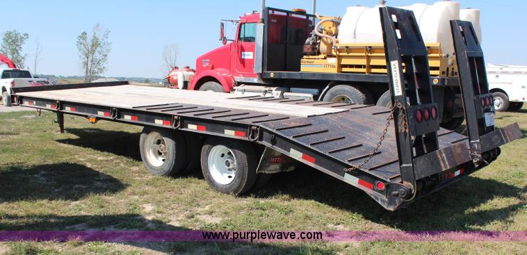 image for item H6758 2006 Pitts trailer