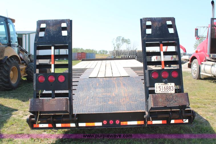 image for item H6758 2006 Pitts trailer