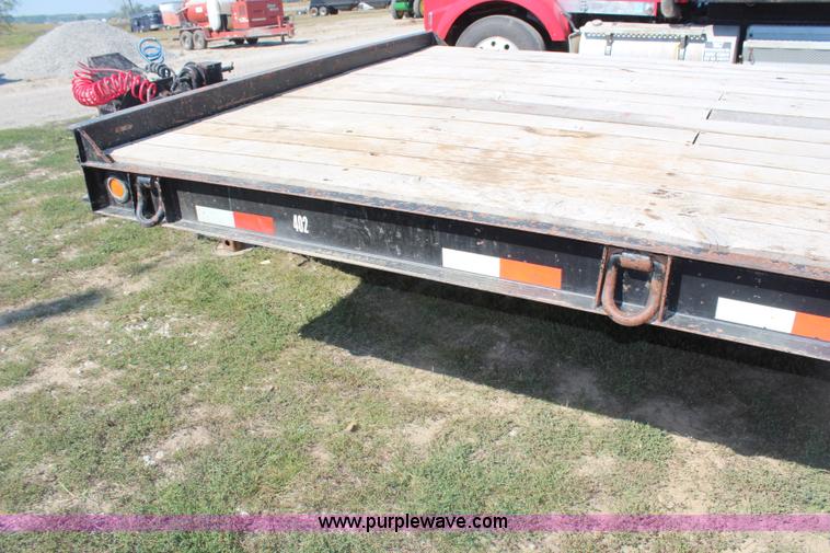 image for item H6758 2006 Pitts trailer