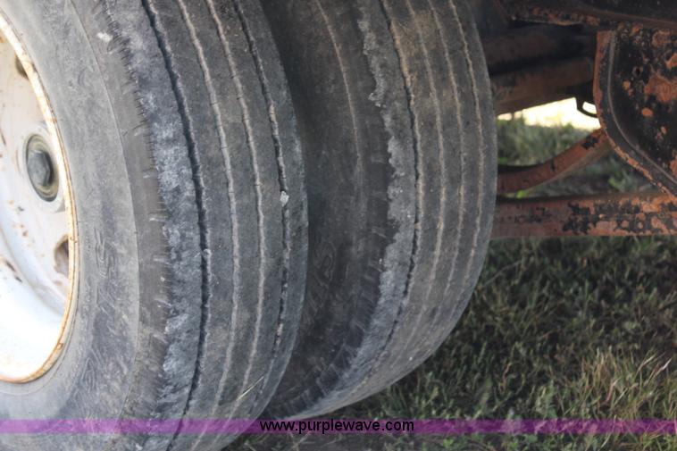 image for item H6758 2006 Pitts trailer