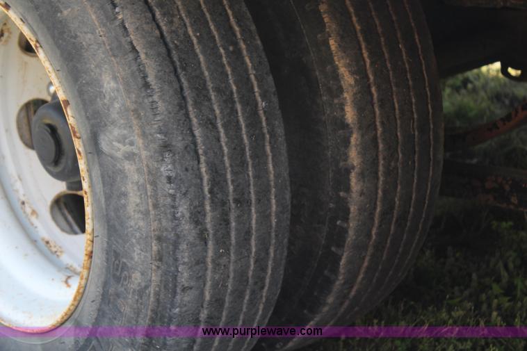 image for item H6758 2006 Pitts trailer