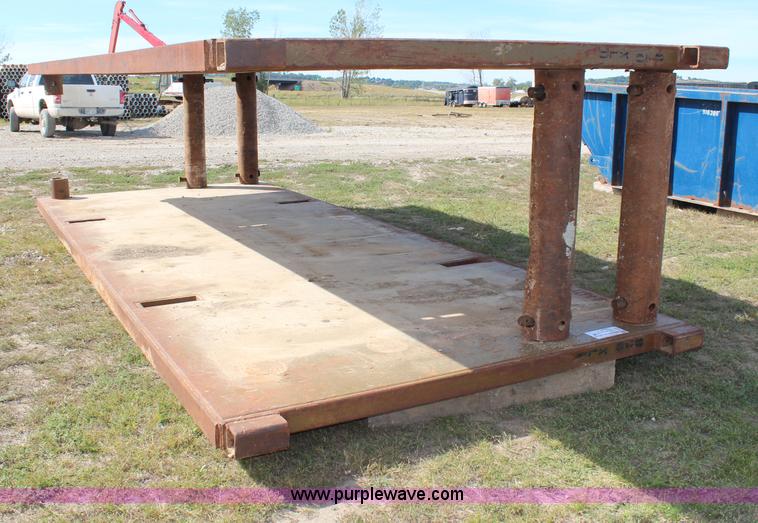 image for item H6761 8' x 20" trench box