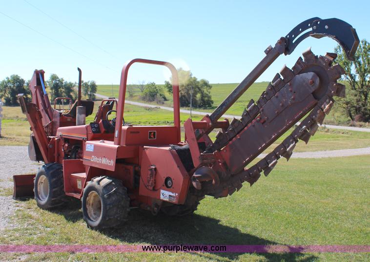 image for item H6783 1993 Ditch Witch 5110DD trencher