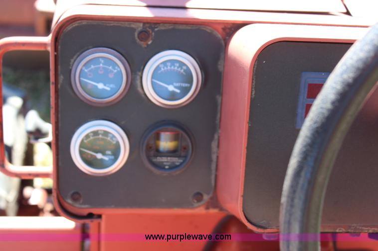 image for item H6783 1993 Ditch Witch 5110DD trencher