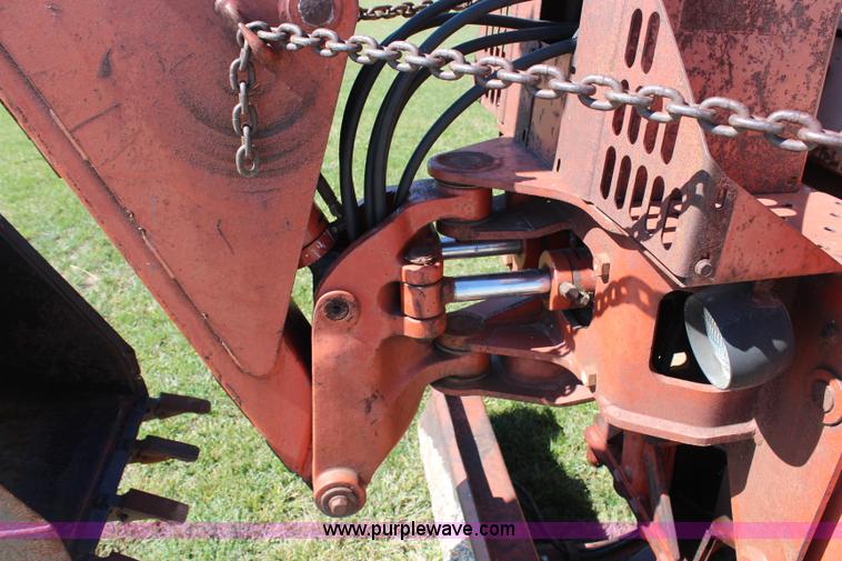 image for item H6783 1993 Ditch Witch 5110DD trencher