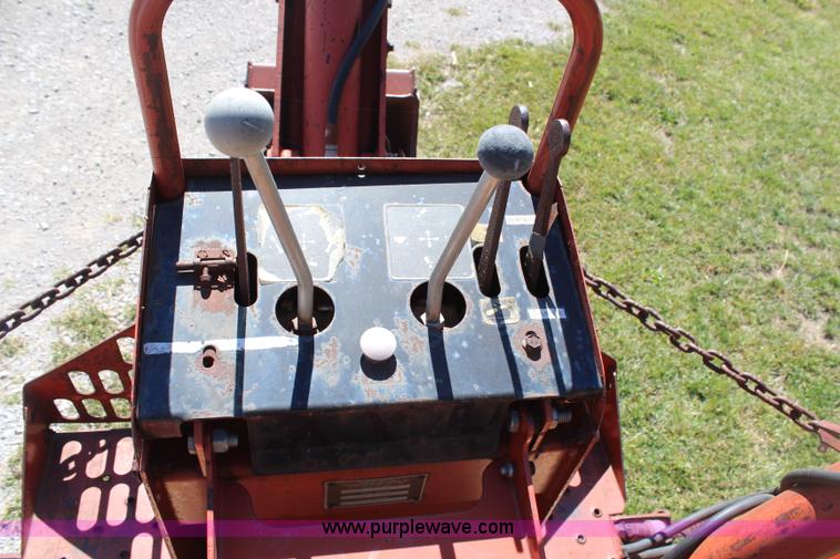 image for item H6783 1993 Ditch Witch 5110DD trencher