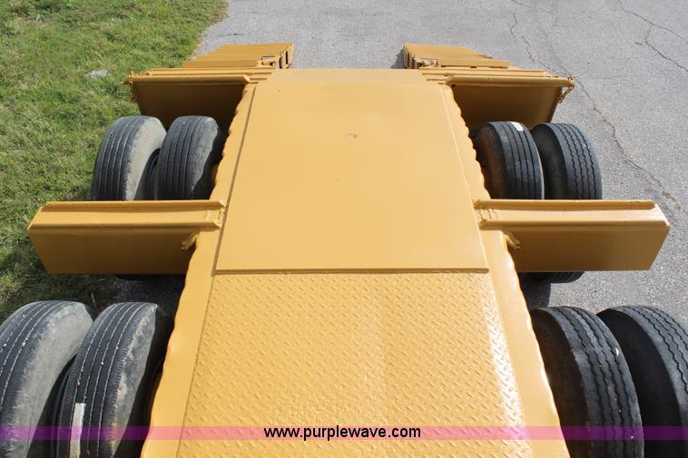 image for item H6852 1975 Fruehauf C25L-J2 lowboy trailer