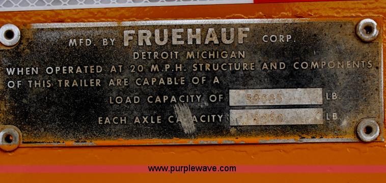 image for item H6852 1975 Fruehauf C25L-J2 lowboy trailer