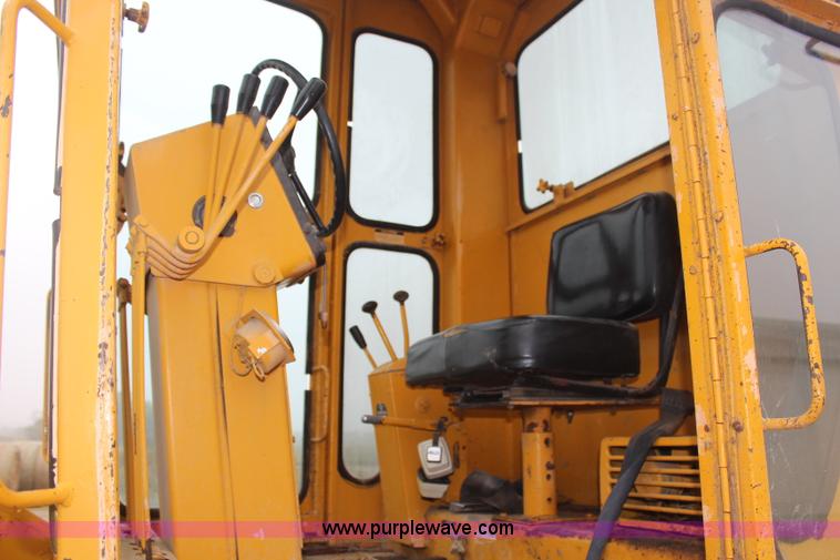 image for item H6912 Galion T500M motor grader