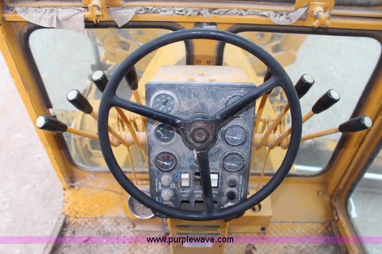 image for item H6912 Galion T500M motor grader