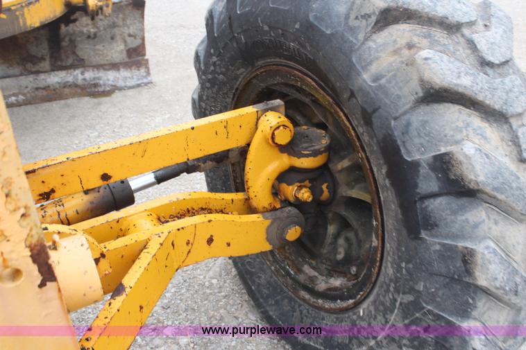 image for item H6912 Galion T500M motor grader