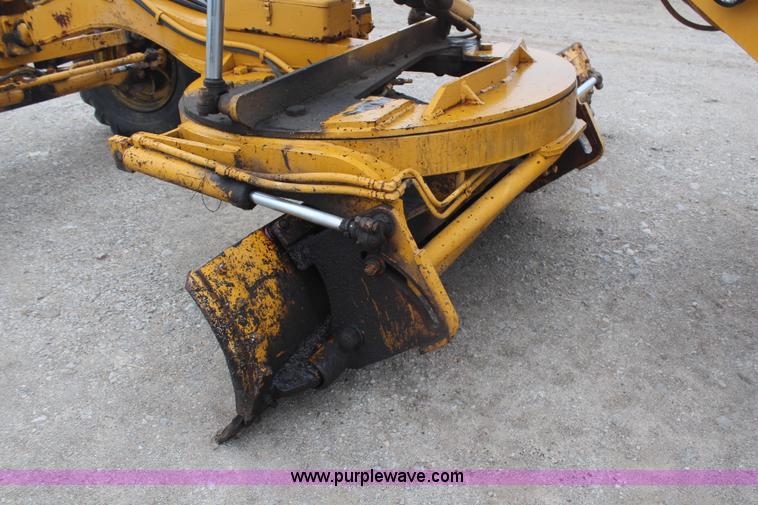 image for item H6912 Galion T500M motor grader